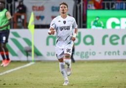 虎扑app-意天空：帕尔马接触国米，谈S-埃斯波西托的转会