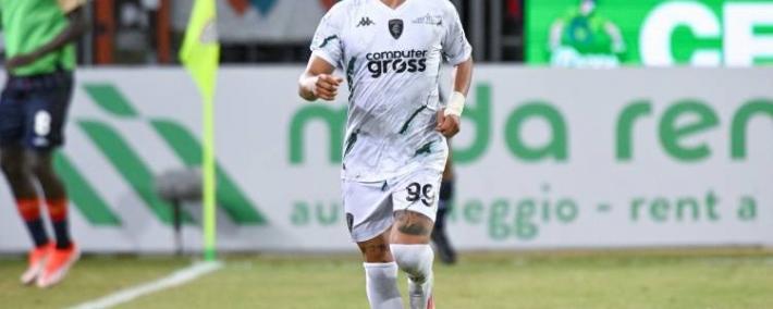 虎扑app-意天空：帕尔马接触国米，谈S-埃斯波西托的转会