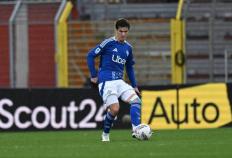 虎扑中国-罗马诺：科(kē)莫未与曼城就佩罗内转會(huì)达协议 科(kē)莫可选择续租球(qiú)员