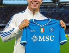 虎扑平台-再见，曼联！5000万欧，新哈兰德加盟那不勒斯在即，拿冠军+踢欧冠