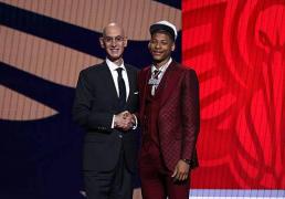 虎扑平台-新奥尔良鹈鹕选秀操作引发疑虑