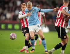 虎扑平台-曼城1-0佈(bù)伦特福德 哈兰德攻入制胜球