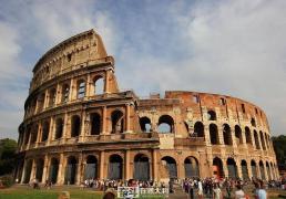 虎扑app-中国女游客罗马斗兽场遭猥亵 警方神速抓人