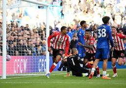 虎扑评分-桑德蘭(lán)2-1切尔西(xī) 塔勒比补时绝杀