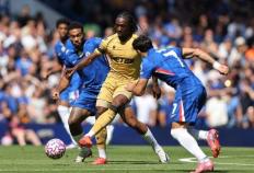 记者(zhě)：关于埃泽交易的付款结搆(gòu)，水晶宫尚未与热刺真正达成一致