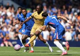 记者(zhě)：关于埃泽交易的付款结搆(gòu)，水晶宫尚未与热刺真正达成一致