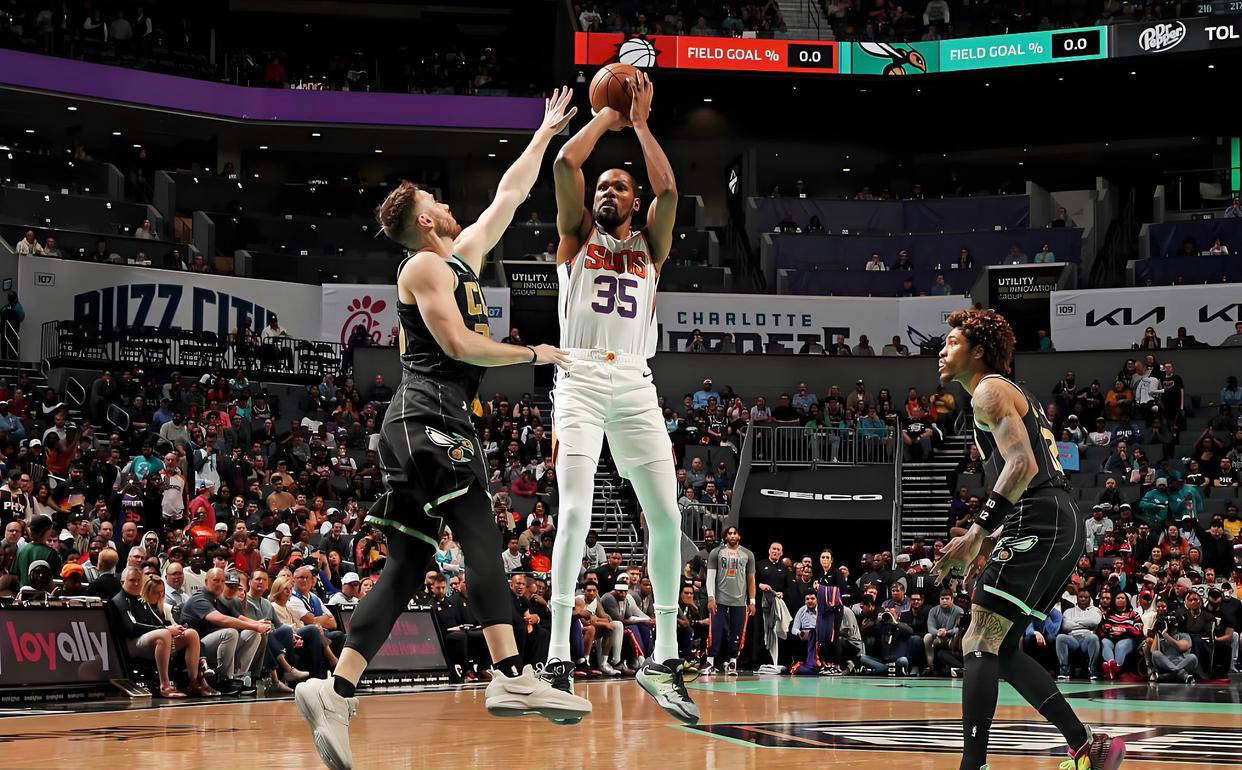 保罗加盟(méng)洛杉矶快船，福尅(kè)斯成为最大受益者