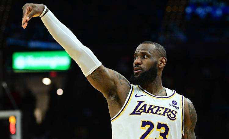 詹姆斯(sī)获得奥運(yùn)MVP后湖人队态度转变