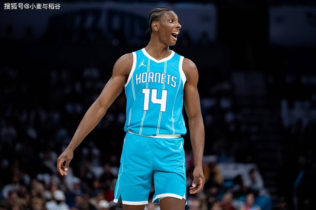 前脚刚被裁掉后脚又要召回,法國(guó)队对于前快船内线的操作不太厚道