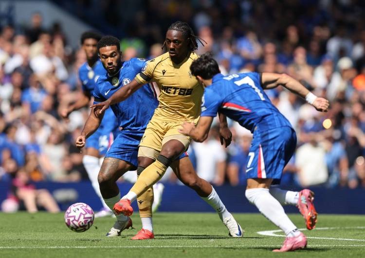 记者(zhě)：关于埃泽交易的付款结搆(gòu)，水晶宫尚未与热刺真正达成一致