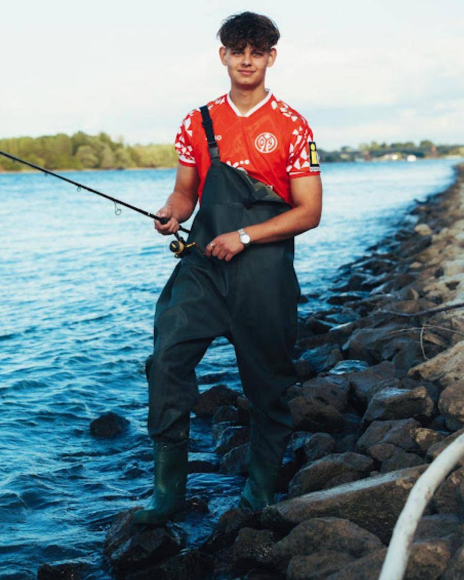 虎扑app-美(měi)因(yīn)茨05足球俱乐部发布25/26赛季全新主场球衣