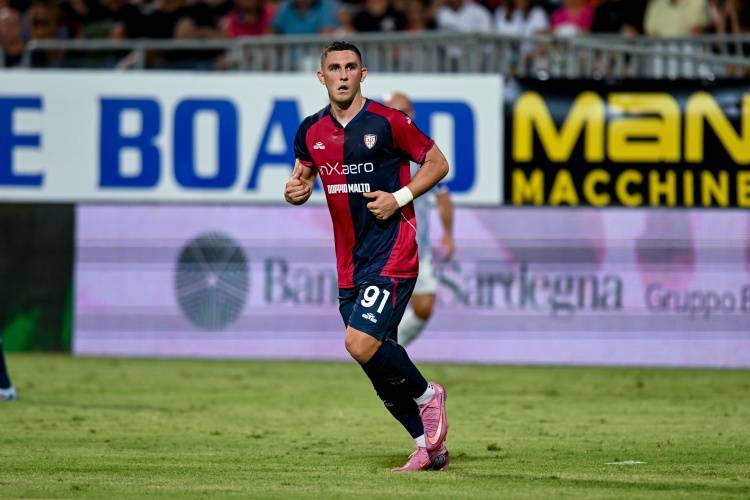 虎扑平台-佛罗伦萨官方：卡利亚里前锋皮科利加盟，据悉转会费总价2700万欧