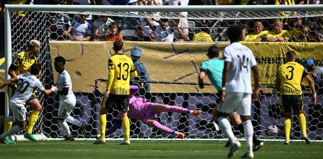 虎扑体育-世俱(jù)杯|皇家马德里晋级四强