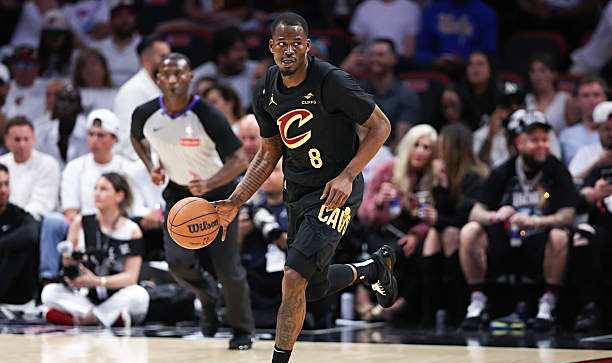 虎扑首页-32岁后场老将贾文特-格林(lín)与底特律活塞签约