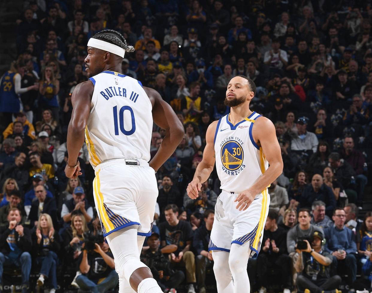 虎扑下载-金州勇士签约完成！阵容名单敲定，库裡(lǐ)争冠前景渺茫