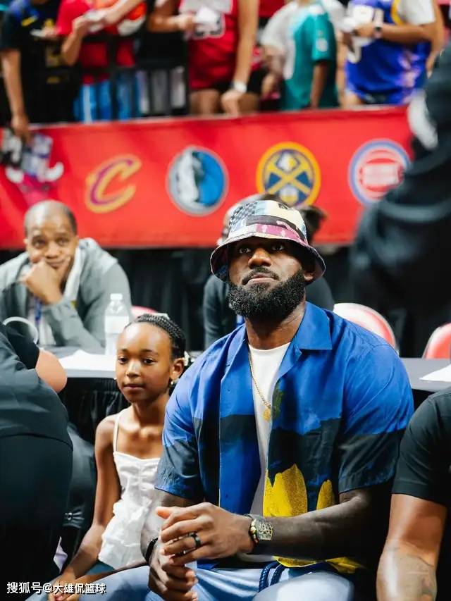 虎扑平台-詹姆斯前队友提议老詹离开湖人，暗示队友不如加入迈阿密热火