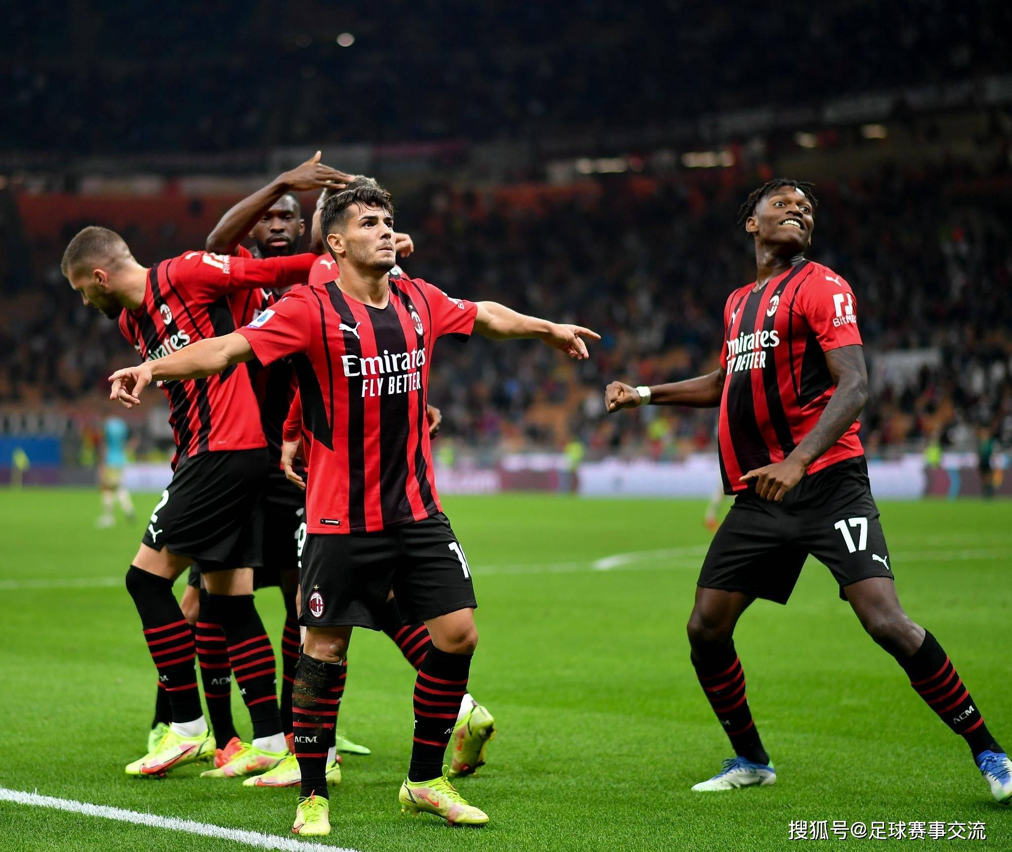 虎扑中国-今日足球：AC米兰vs克雷莫纳、莱万特vs巴塞罗那