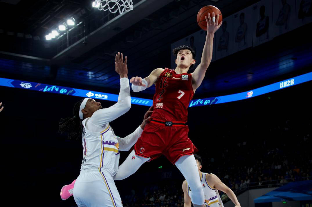 虎扑app-北京男(nán)篮球员曾凡博(bó)将前往NBA布魯(lǔ)克林篮网签约