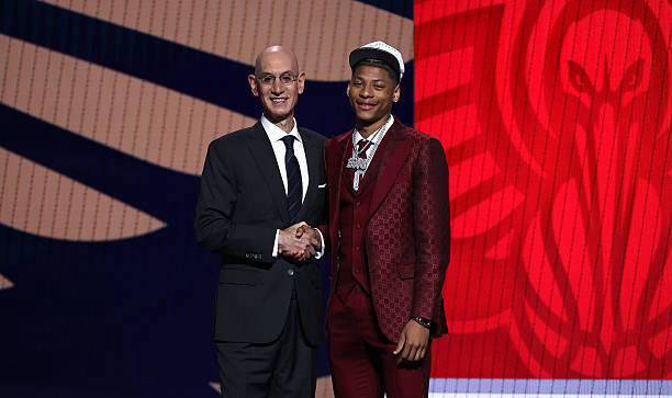 虎扑平台-新奥尔良鹈鹕选秀操作引发疑虑