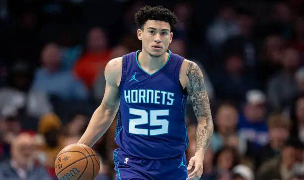 虎扑app-夏洛特黄蜂后场新星辛普森：下(xià)赛季能否取得突破？