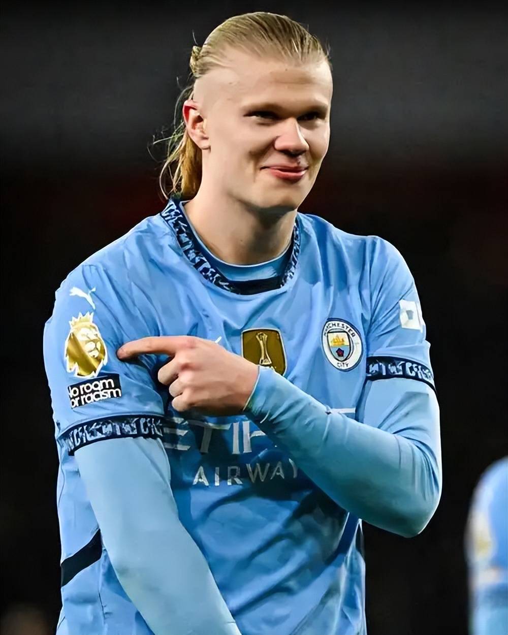 虎扑app-都在说利物浦和阿森纳争冠，但低(dī)调的曼城起来了，夺冠也有戏