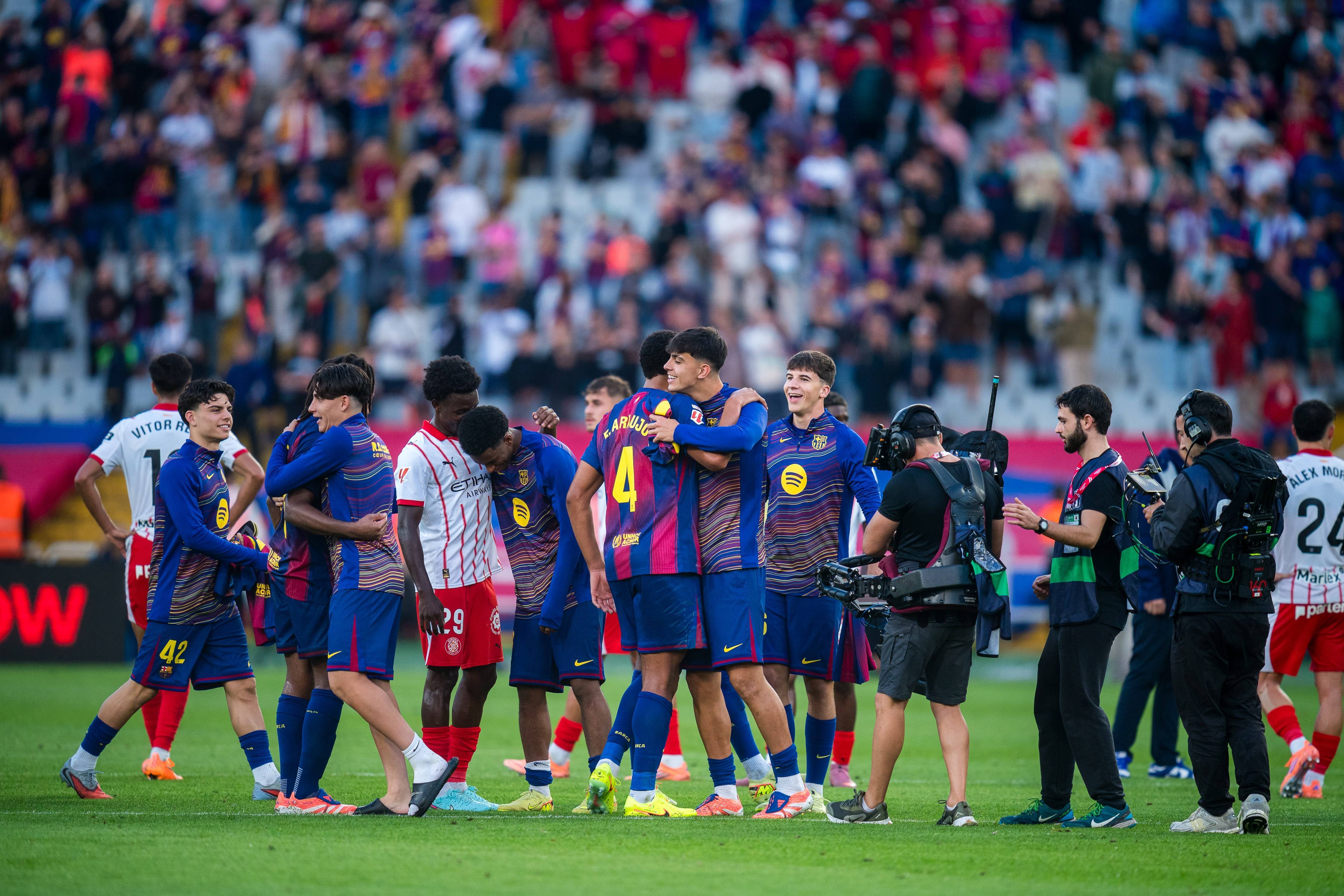 虎扑NBA-(体育)足球——西甲:巴塞罗那胜赫罗纳