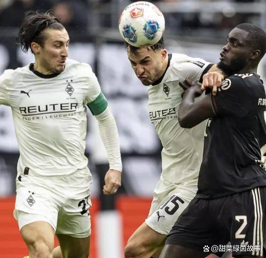 虎扑平台-德国杯前瞻：门兴格拉德巴赫对阵卡尔斯鲁厄