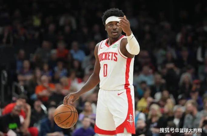 虎扑评分-火箭队被动变阵！轮换第10人出炉，16分钟贡献10+1，变谢泼德绝配