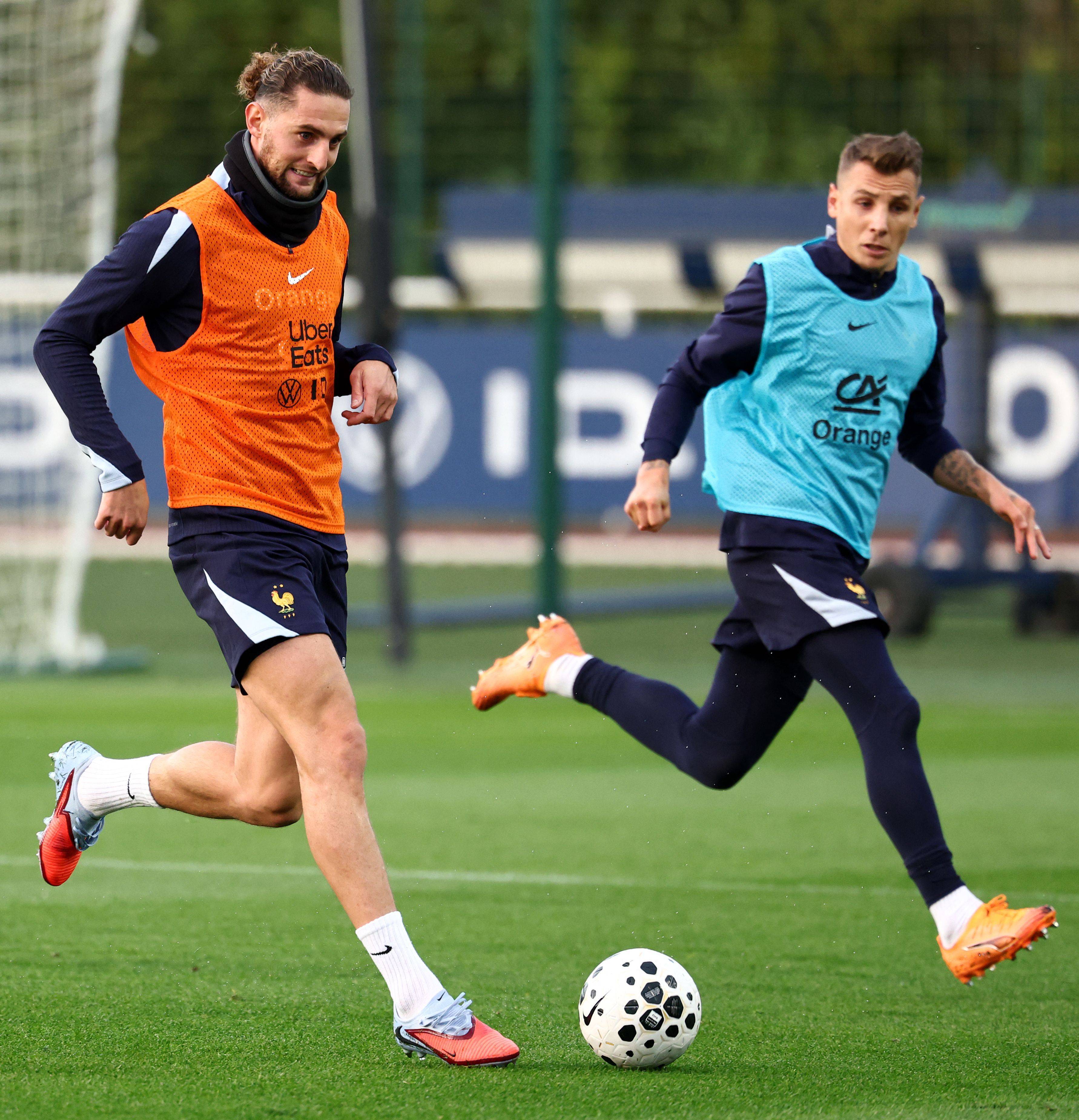 虎扑社区-(外代(dài)二线)足球——世预赛:法国队备战