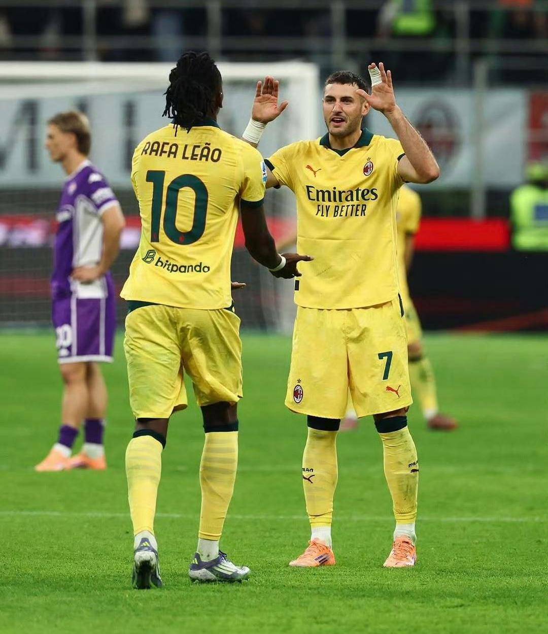 虎扑评分-一锋难求！米兰战拉齐奥美队希门缺席，莱奥搭档存疑