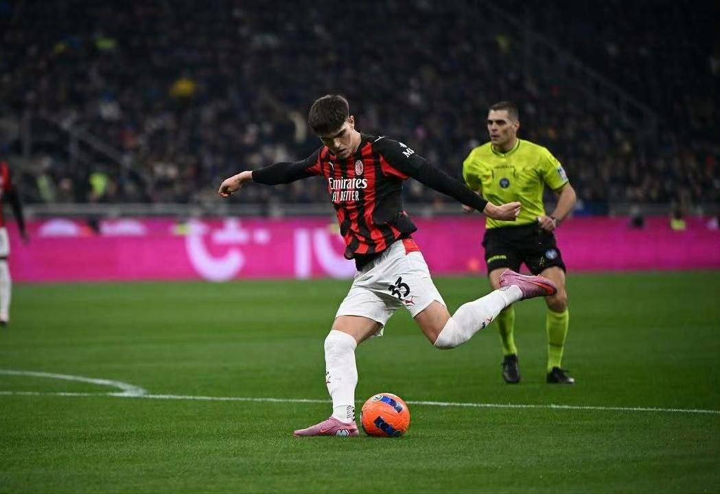 虎扑评分-一锋难求！米兰战拉齐奥美队希门缺席，莱奥搭档存疑